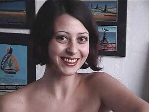فیلم های پورنو یک دختر هیاهو و شکل او را در خانه با کیفیت خوب ، از دسته پورنو خانگی و خصوصی ، تماشا تصاویرسکسی دونفره کنید.